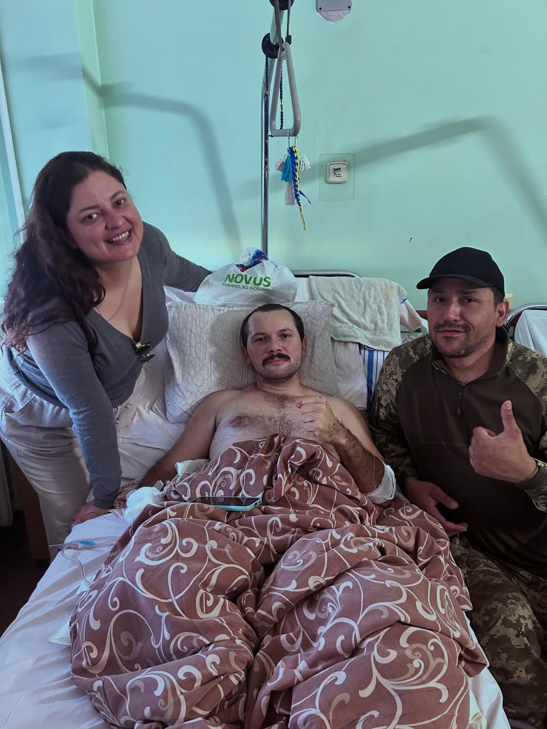 Soldados e apoio médico